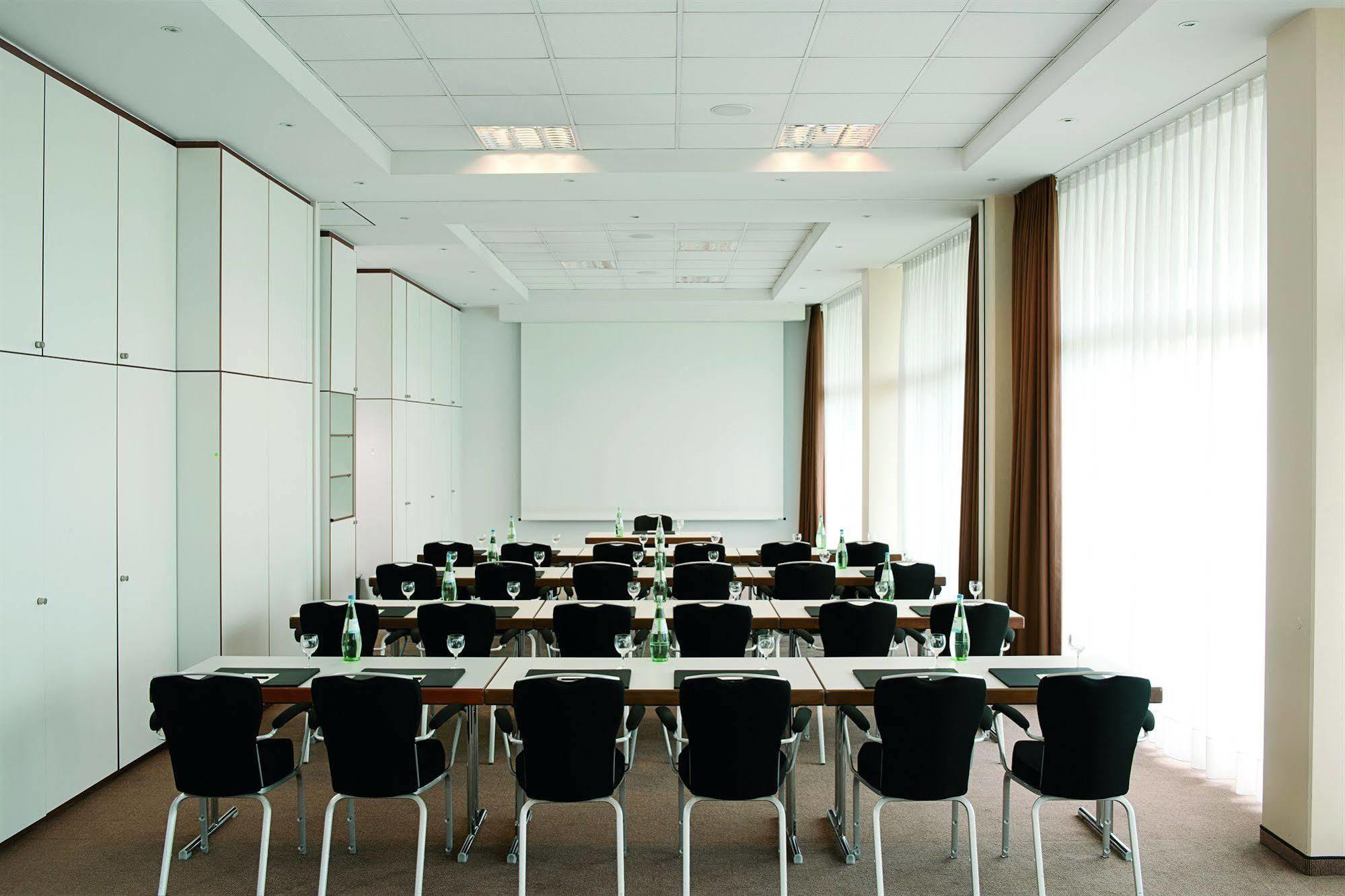 Hotel Nh Hamburg Horner Rennbahn Zewnętrze zdjęcie